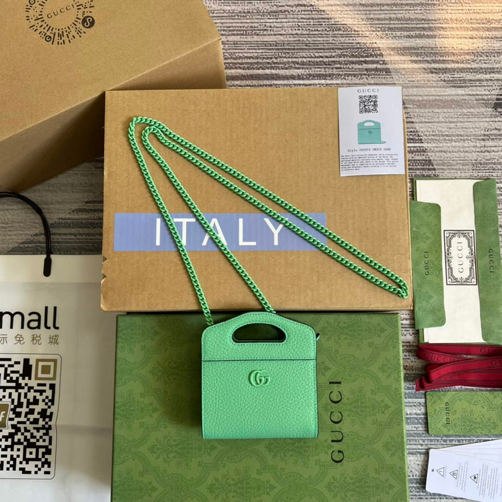 Gucci ‎701074 GG Marmont top handle card case wallet green leather