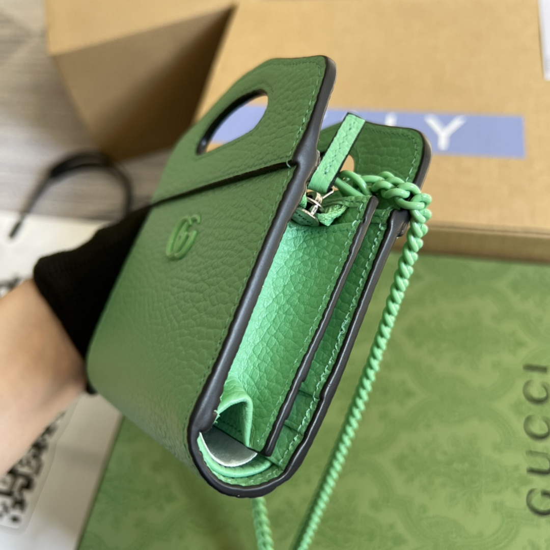 Gucci ‎701074 GG Marmont top handle card case wallet green leather