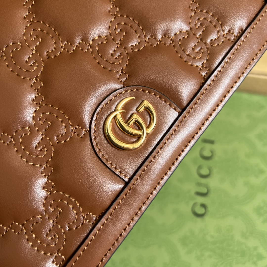 Gucci ‎723787 GG Matelassé chain wallet Brown leather