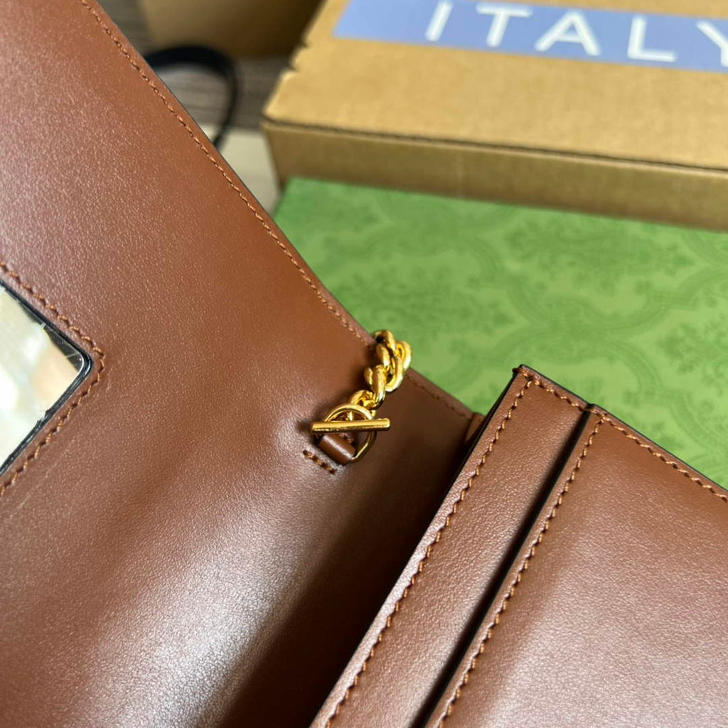 Gucci ‎723787 GG Matelassé chain wallet Brown leather