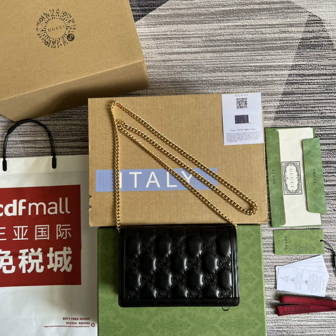 Gucci ‎723787 GG Matelassé chain wallet black leather