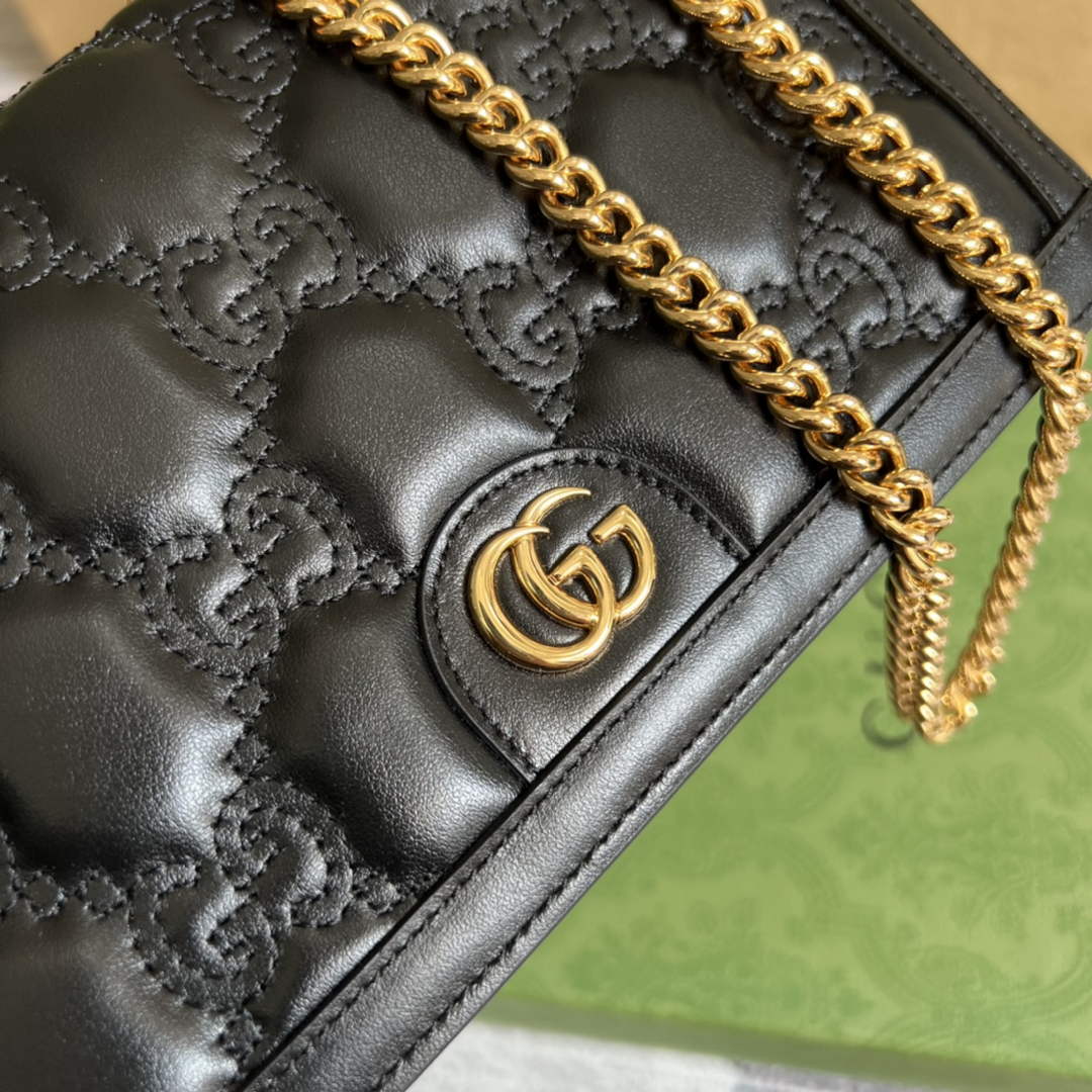 Gucci ‎723787 GG Matelassé chain wallet black leather