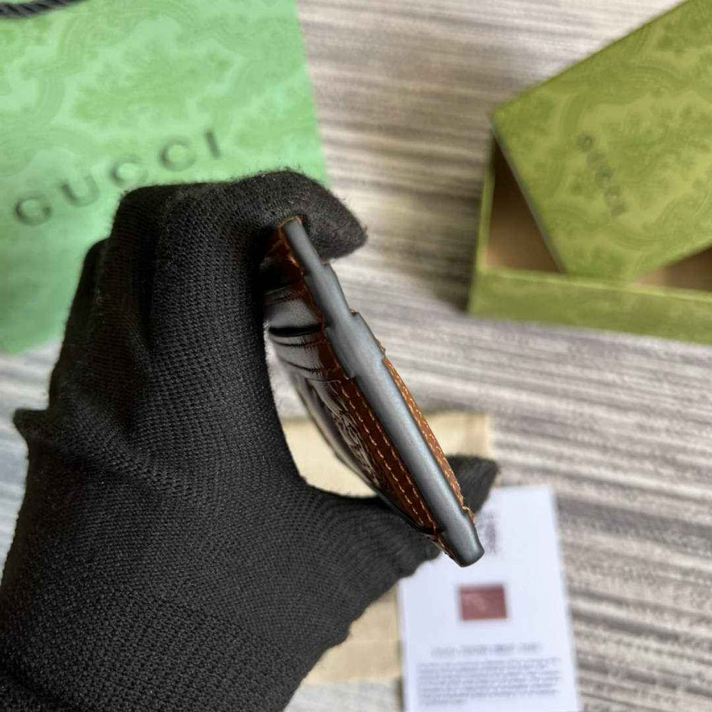 Gucci ‎723790 GG Matelassé card case brown leather
