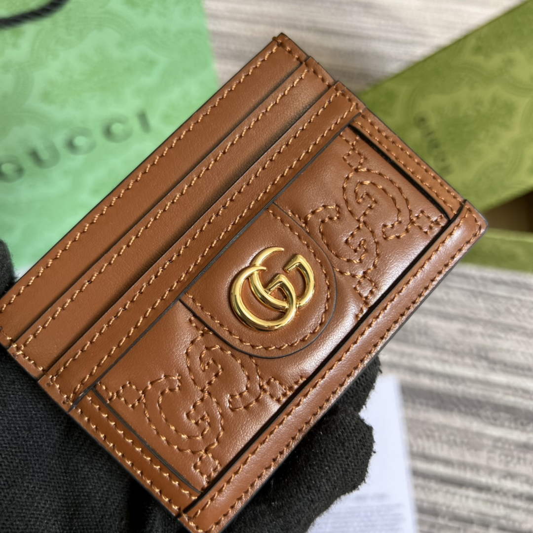 Gucci ‎723790 GG Matelassé card case brown leather
