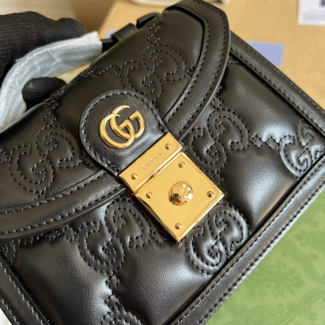 Gucci 724499 GG matelassé small top handle bag black leather