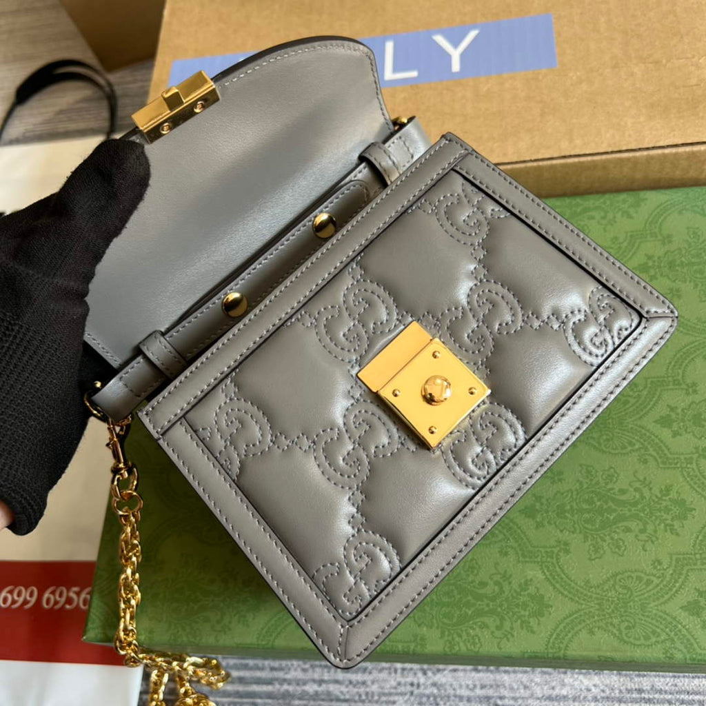 Gucci 724499 GG matelassé small top handle bag Gray leather