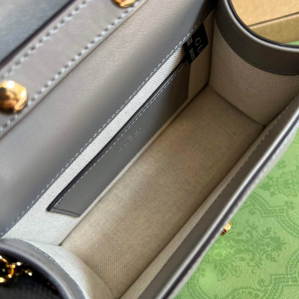 Gucci 724499 GG matelassé small top handle bag Gray leather