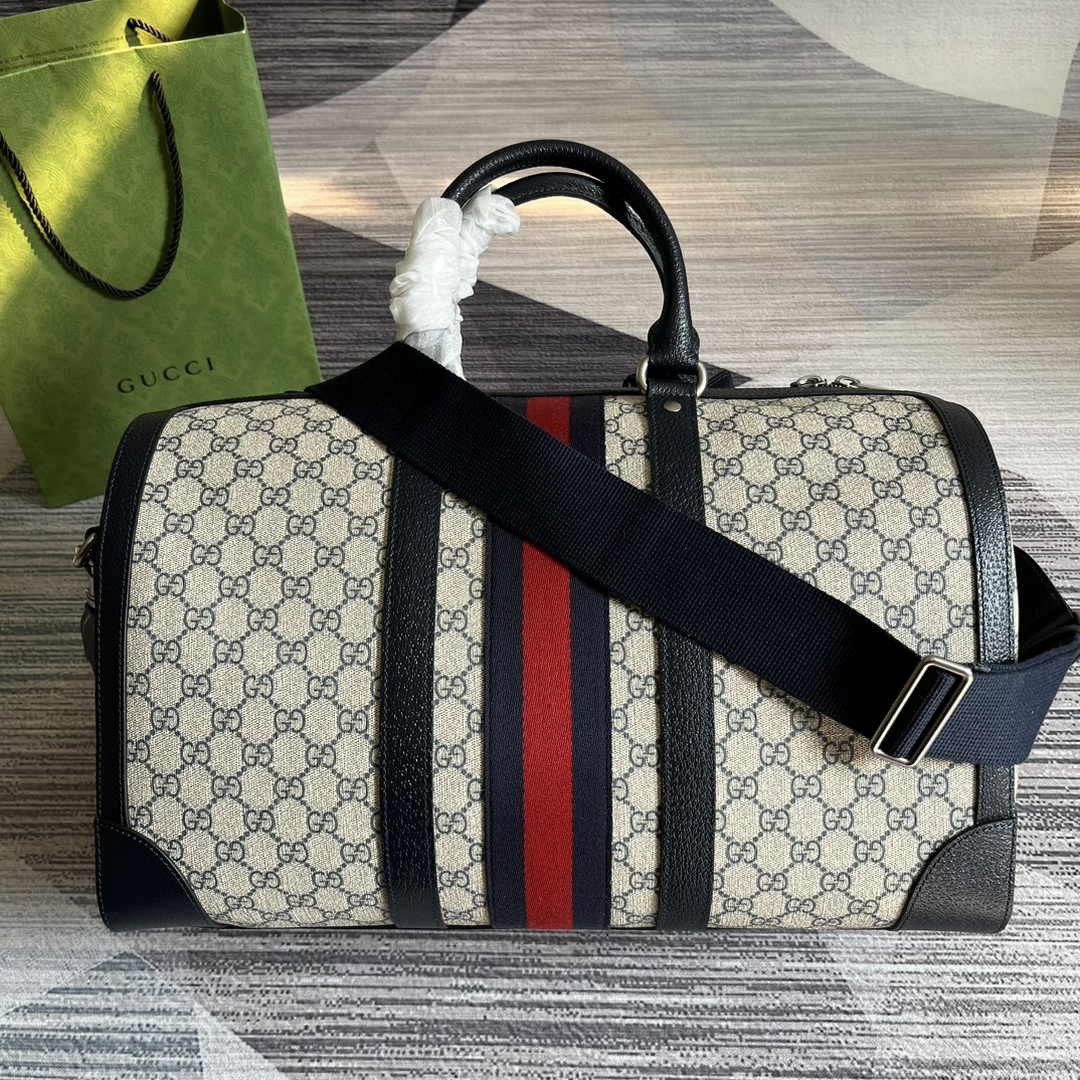 Gucci 724642 Savoy small duffle bag Beige and blue GG Supreme canvas