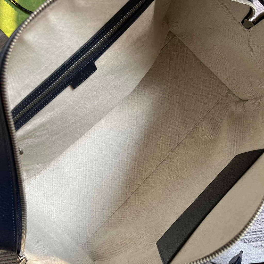 Gucci 724642 Savoy small duffle bag Beige and blue GG Supreme canvas