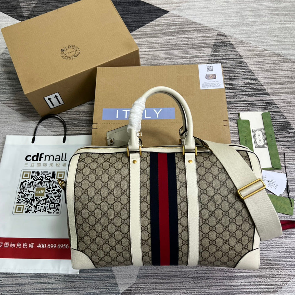 Gucci 724642 Savoy small duffle bag White and Beige GG Supreme canvas