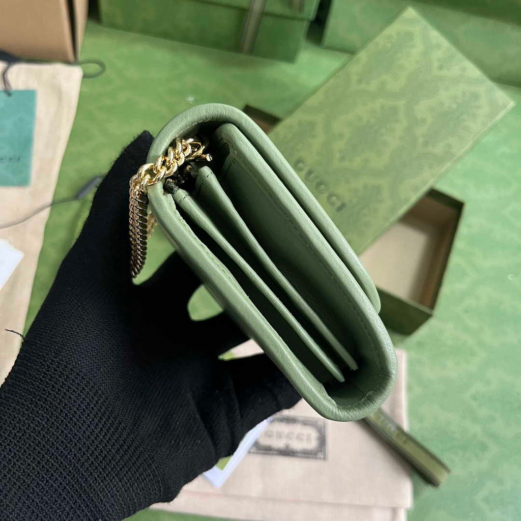 Gucci 725219 Blondie medium chain wallet in green leather
