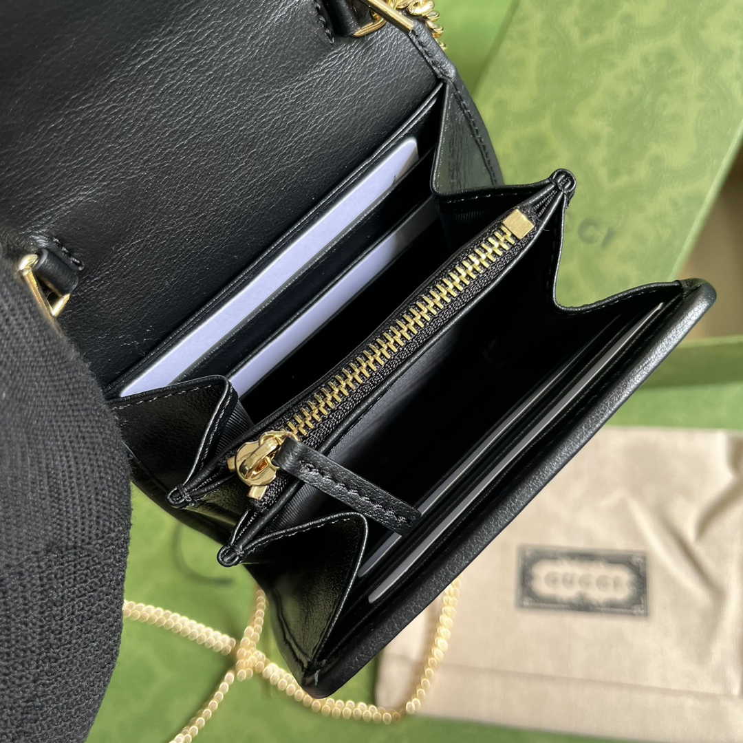 Gucci 725219 Blondie medium chain wallet in black leather