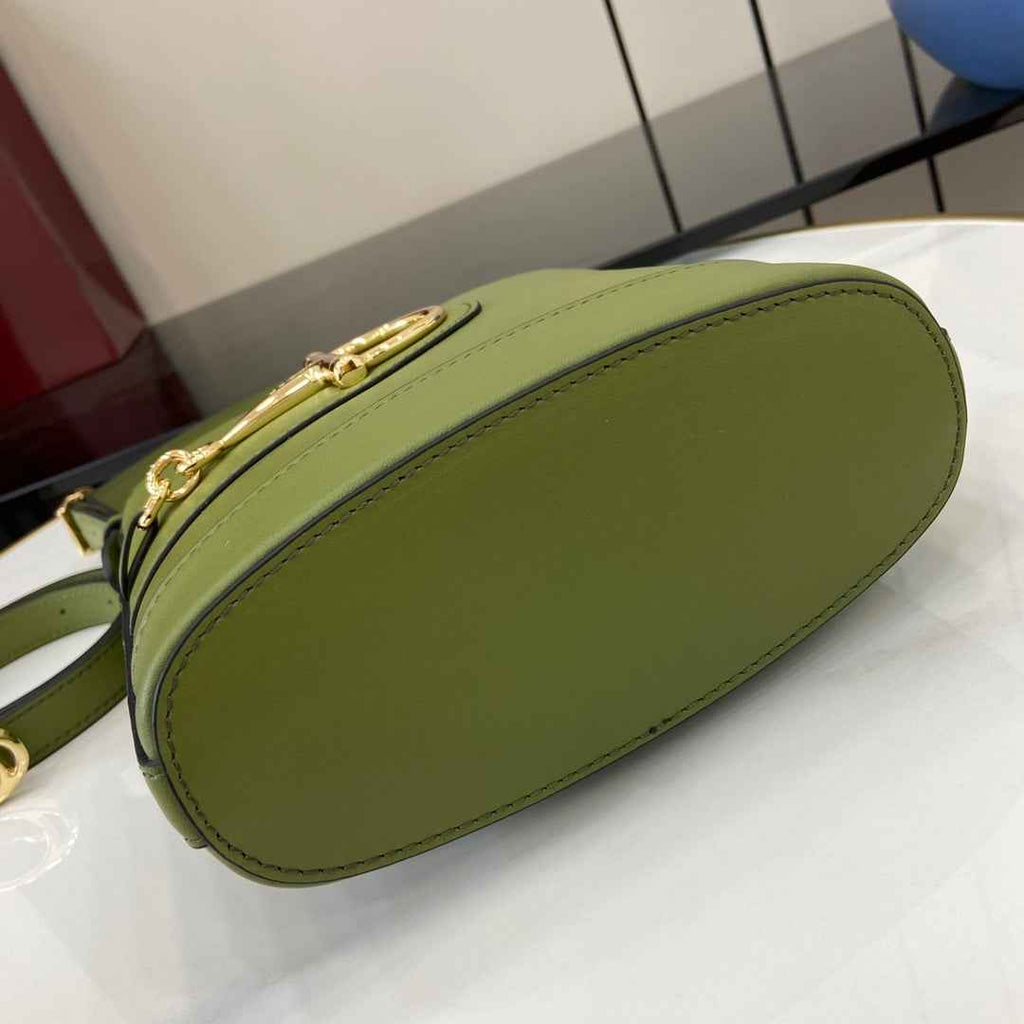 Gucci 73 mini bucket bag, 833665 in green leather