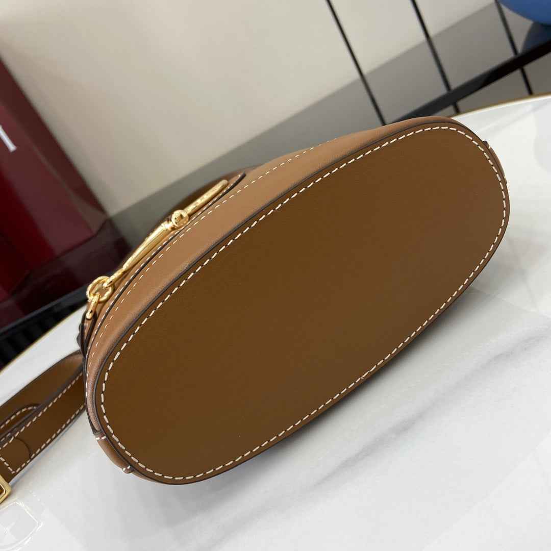 Gucci 73 mini bucket bag, 833665 in brown leather