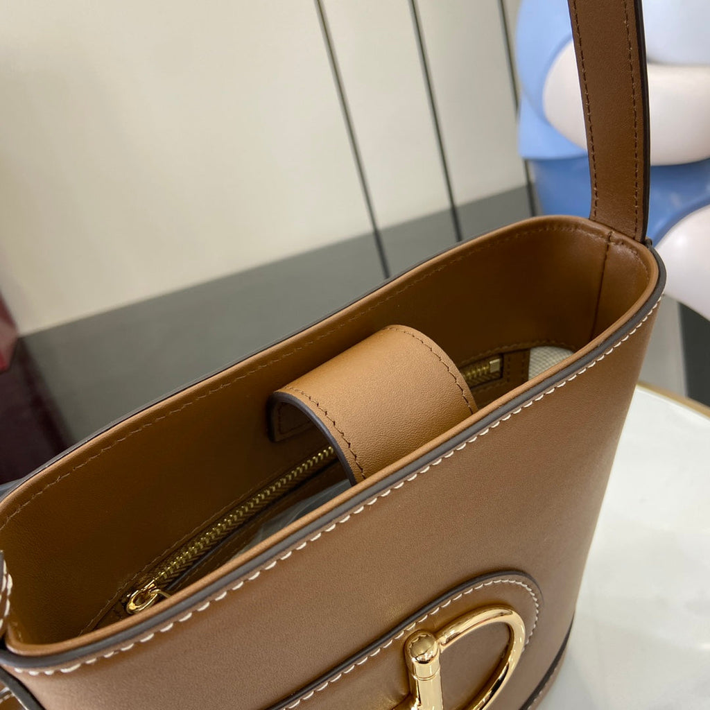 Gucci 73 mini bucket bag, 833665 in brown leather