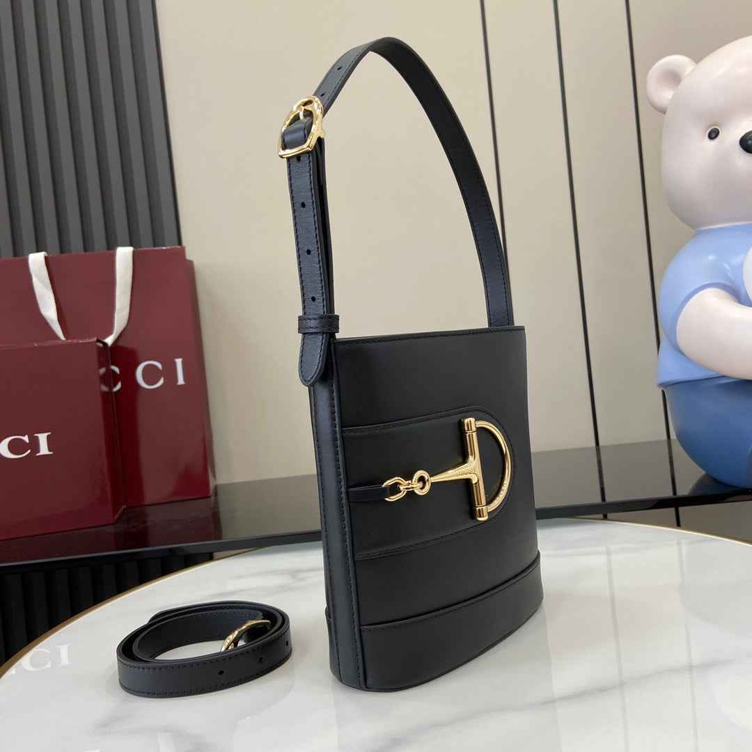 Gucci 73 mini bucket bag, 833665 in black leather