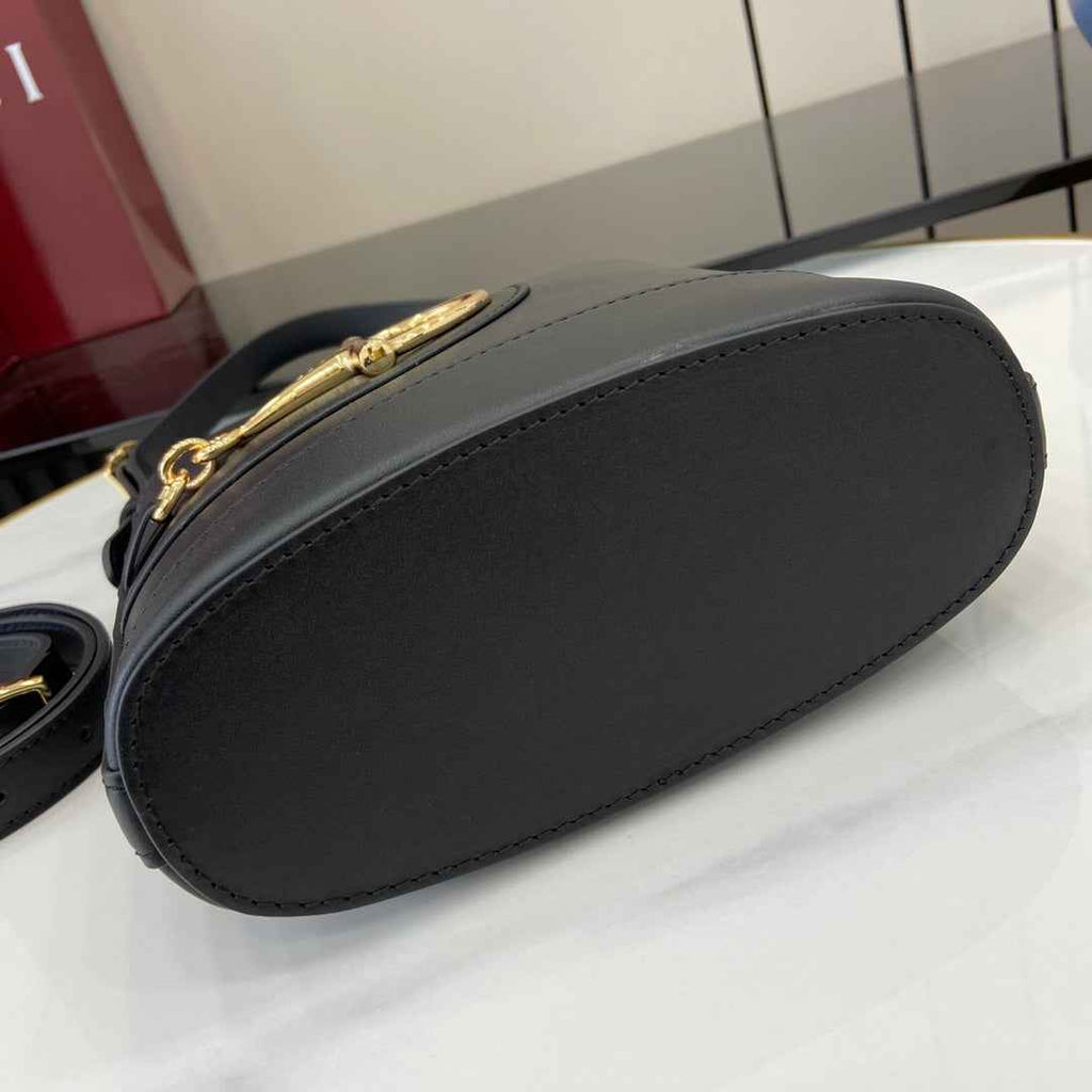 Gucci 73 mini bucket bag, 833665 in black leather