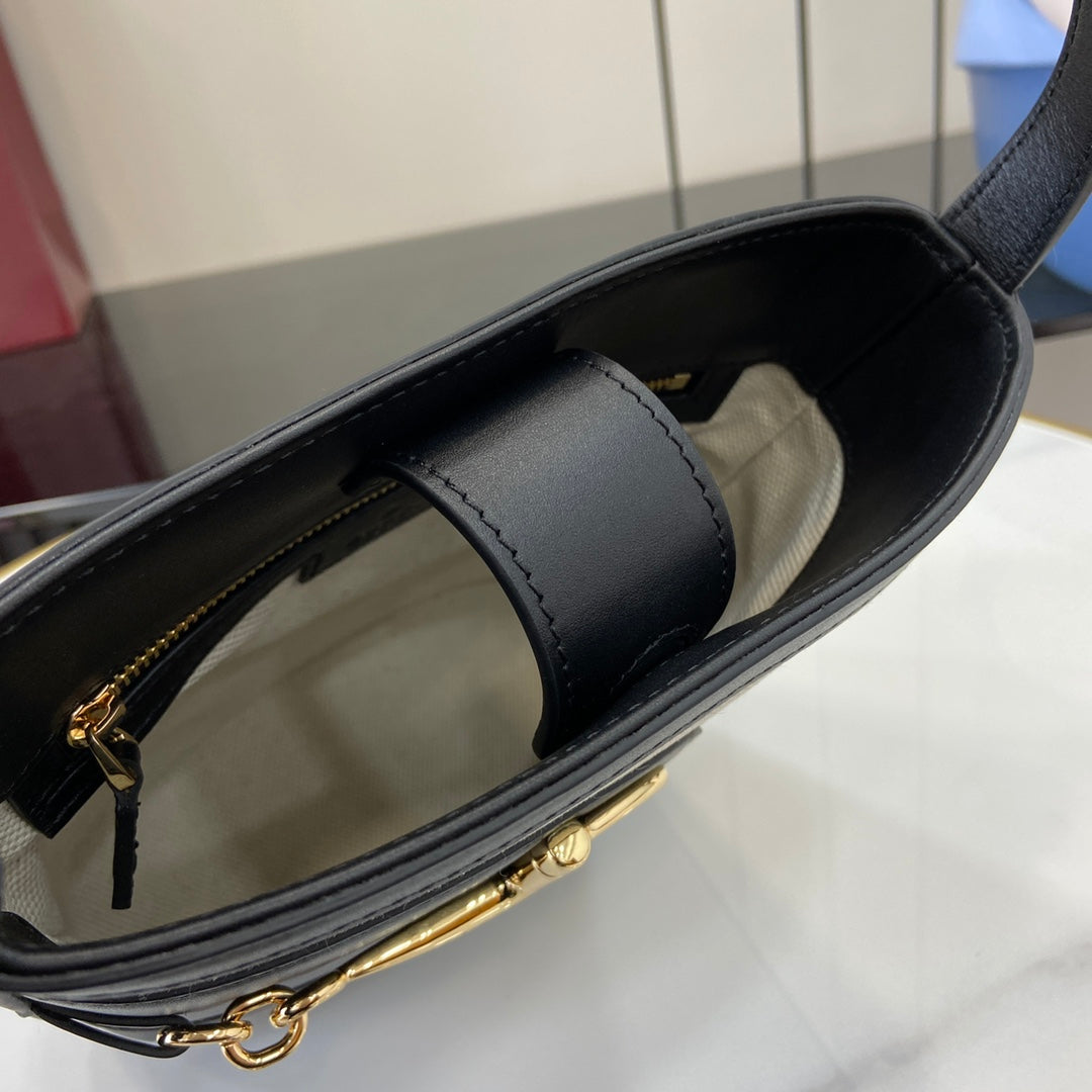 Gucci 73 mini bucket bag, 833665 in natural canvas