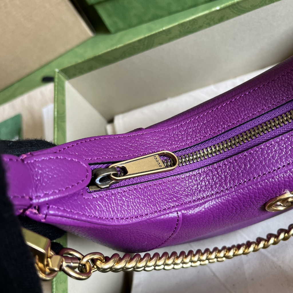 Gucci 731817 Aphrodite small shoulder bag in purple leather