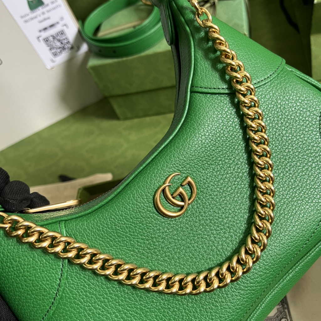 Gucci 731817 Aphrodite small shoulder bag in green leather
