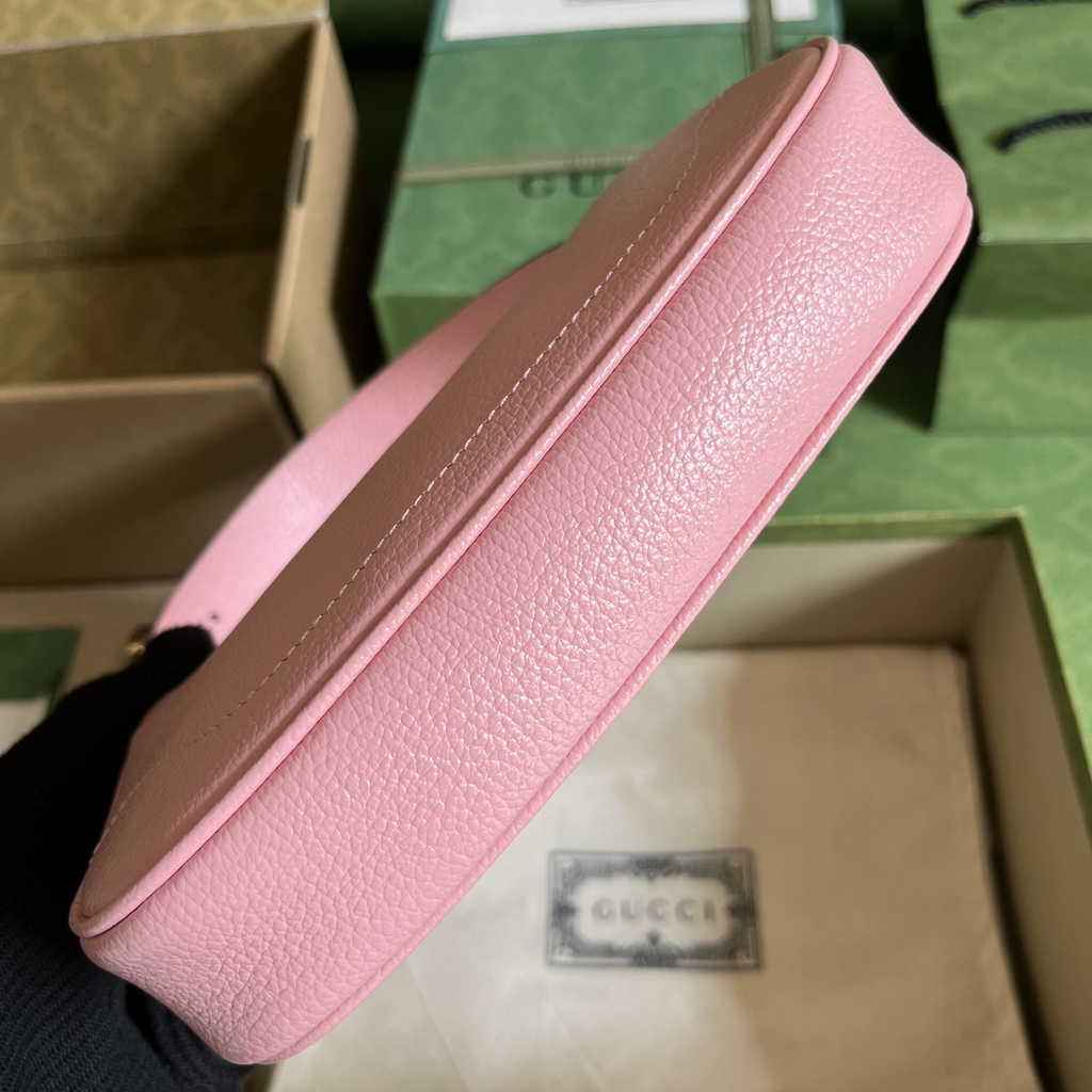 Gucci 739076 Aphrodite mini shoulder bag in pink leather