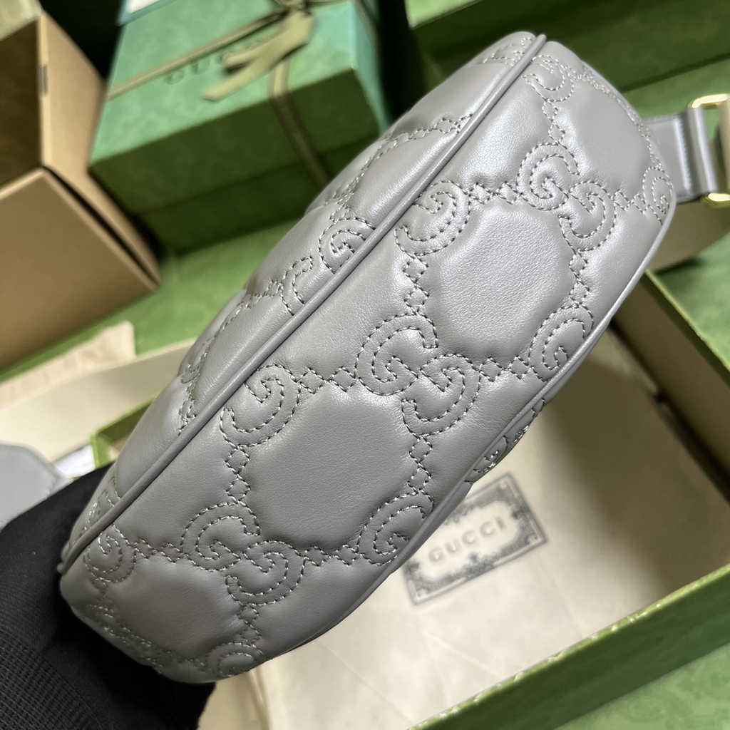 Gucci ‎739709 GG Matelassé small shoulder bag in gray leather