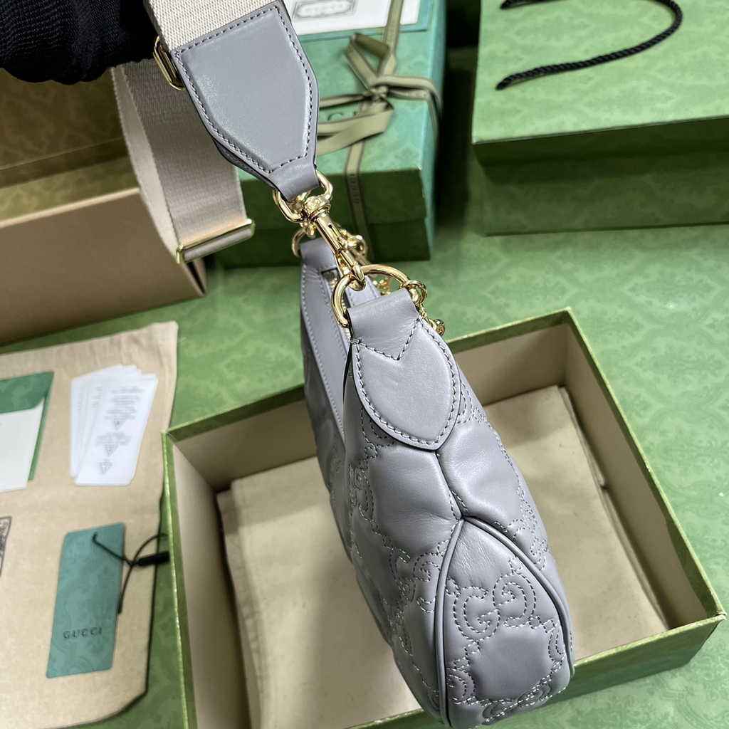 Gucci ‎739709 GG Matelassé small shoulder bag in gray leather