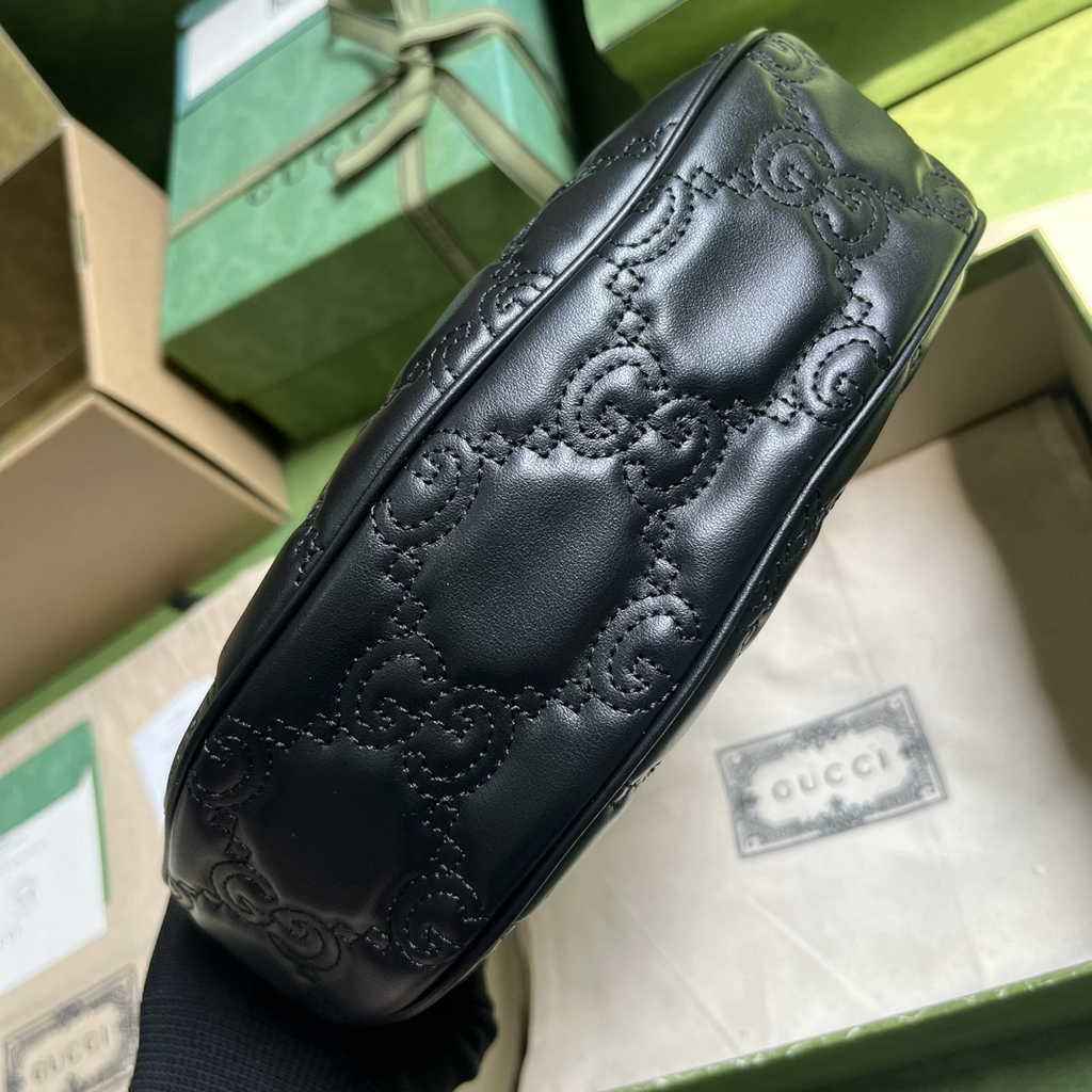 Gucci ‎739709 GG Matelassé small shoulder bag in black leather