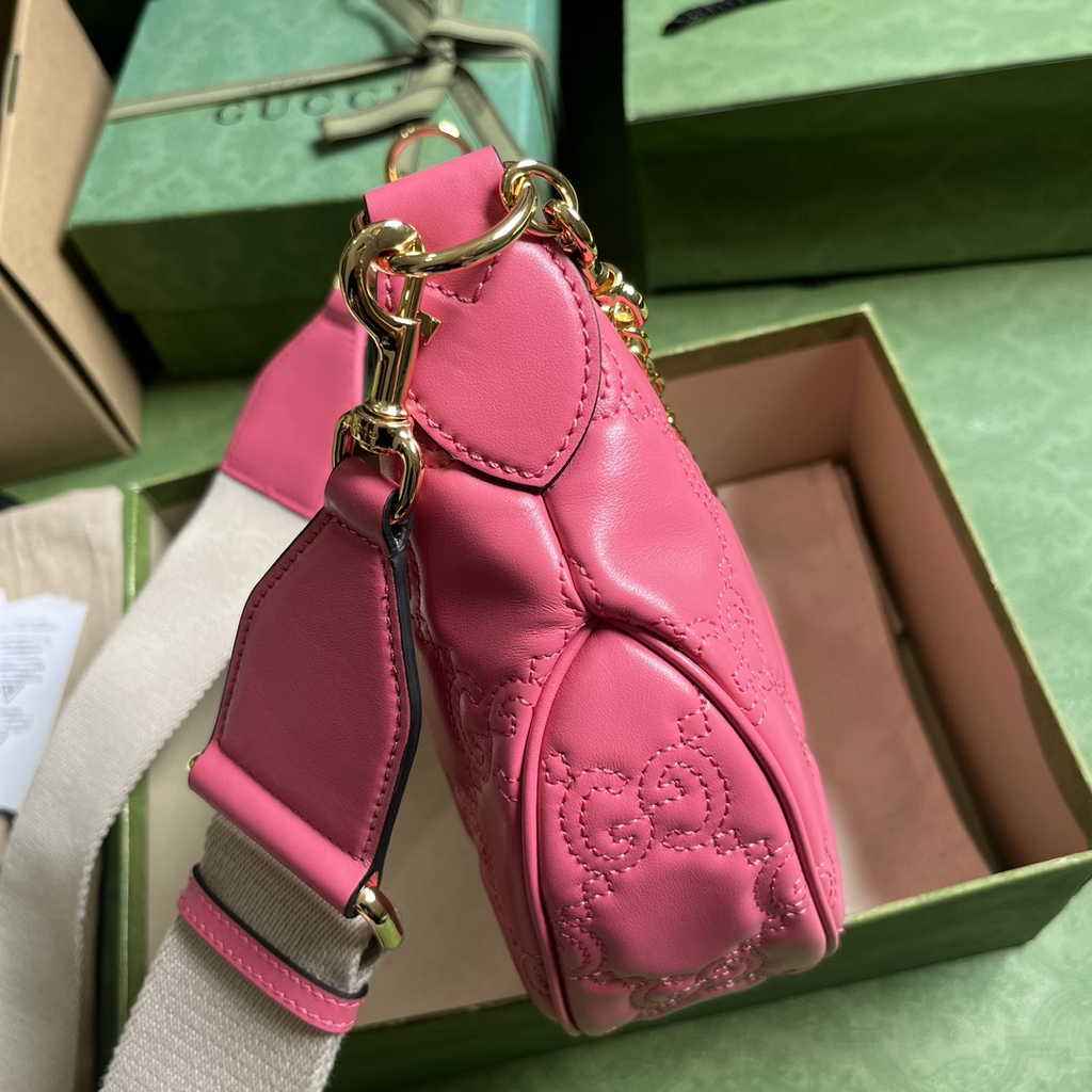 Gucci ‎739709 GG Matelassé small shoulder bag in plum leather