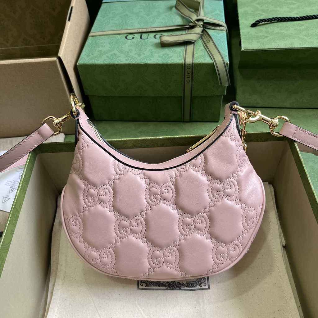 Gucci ‎739736 GG Matelassé mini bag in light pink leather