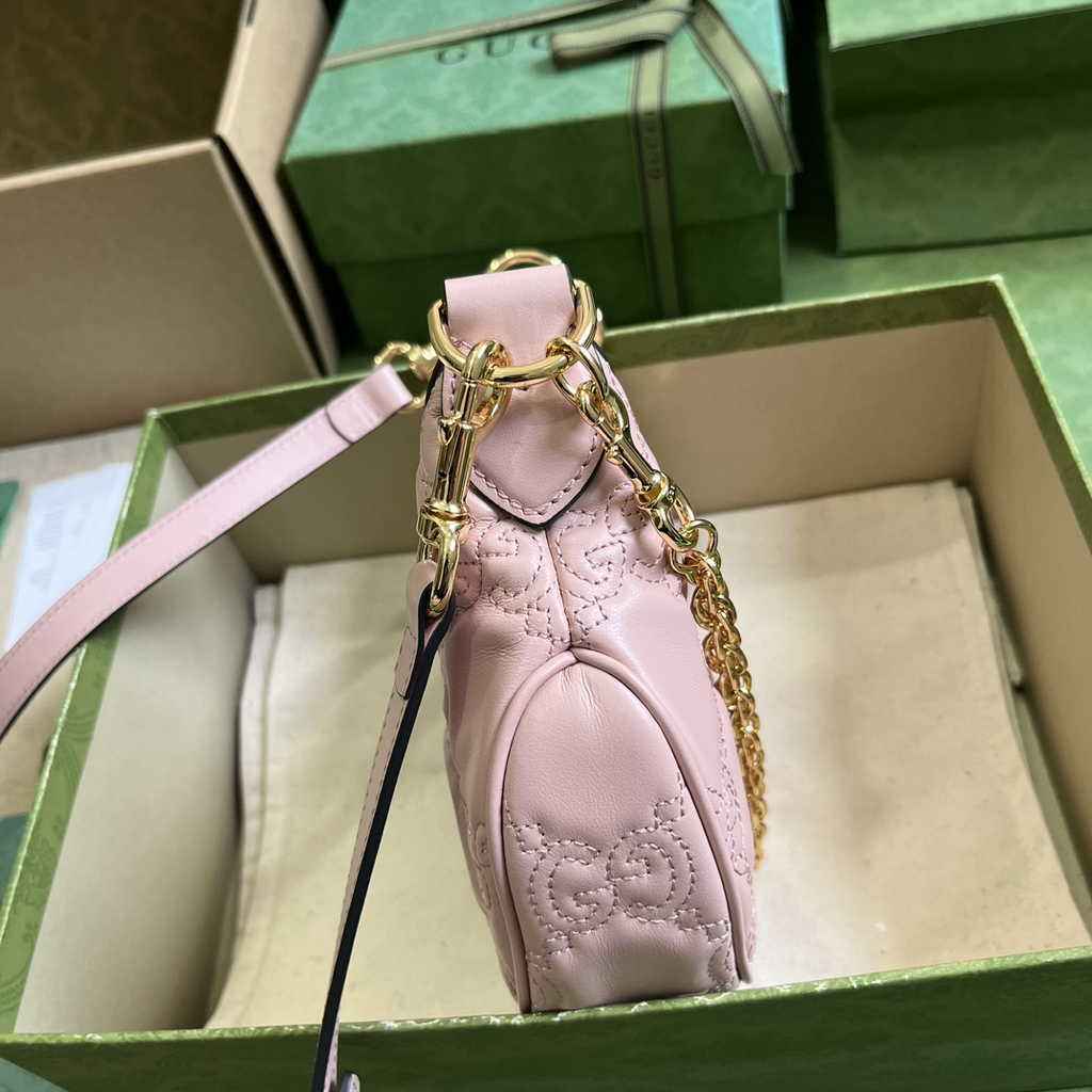 Gucci ‎739736 GG Matelassé mini bag in light pink leather
