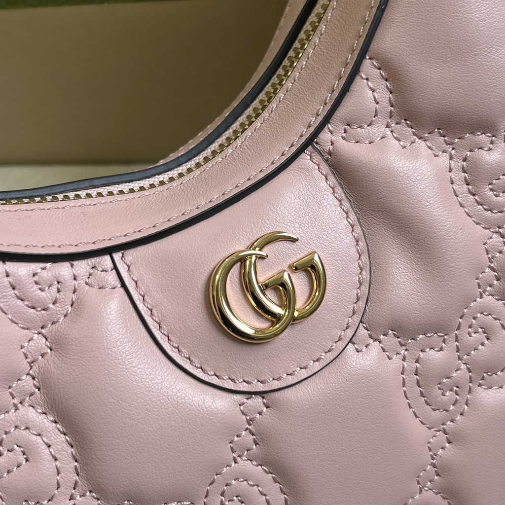 Gucci ‎739736 GG Matelassé mini bag in light pink leather