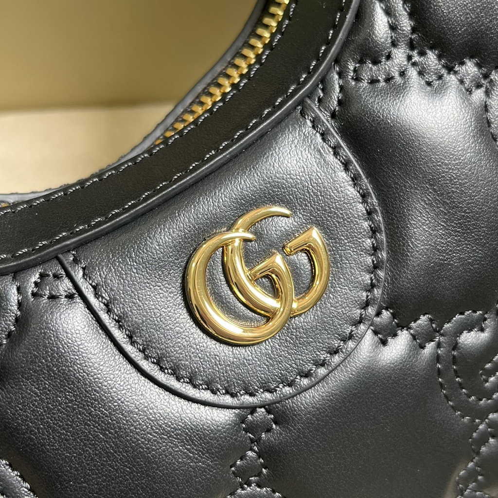 Gucci ‎739736 GG Matelassé mini bag in Black leather