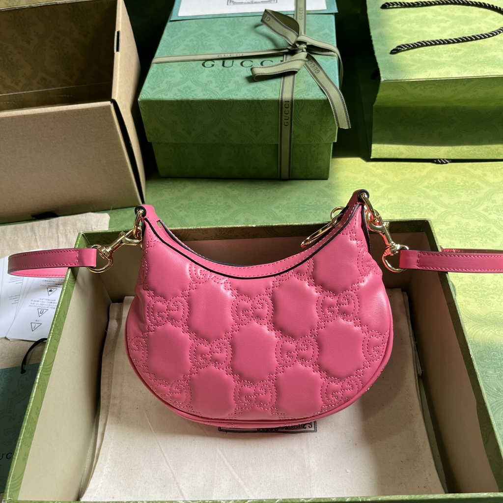 Gucci ‎739736 GG Matelassé mini bag in Plum leather