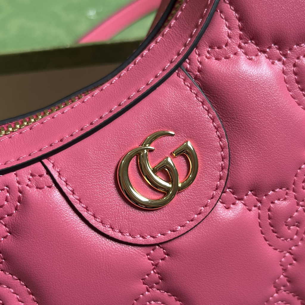 Gucci ‎739736 GG Matelassé mini bag in Plum leather