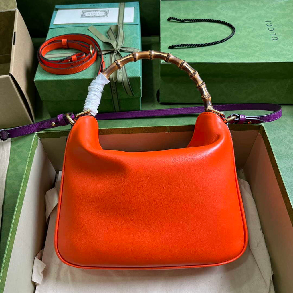 Gucci 746124 Diana medium shoulder bag in orange leather