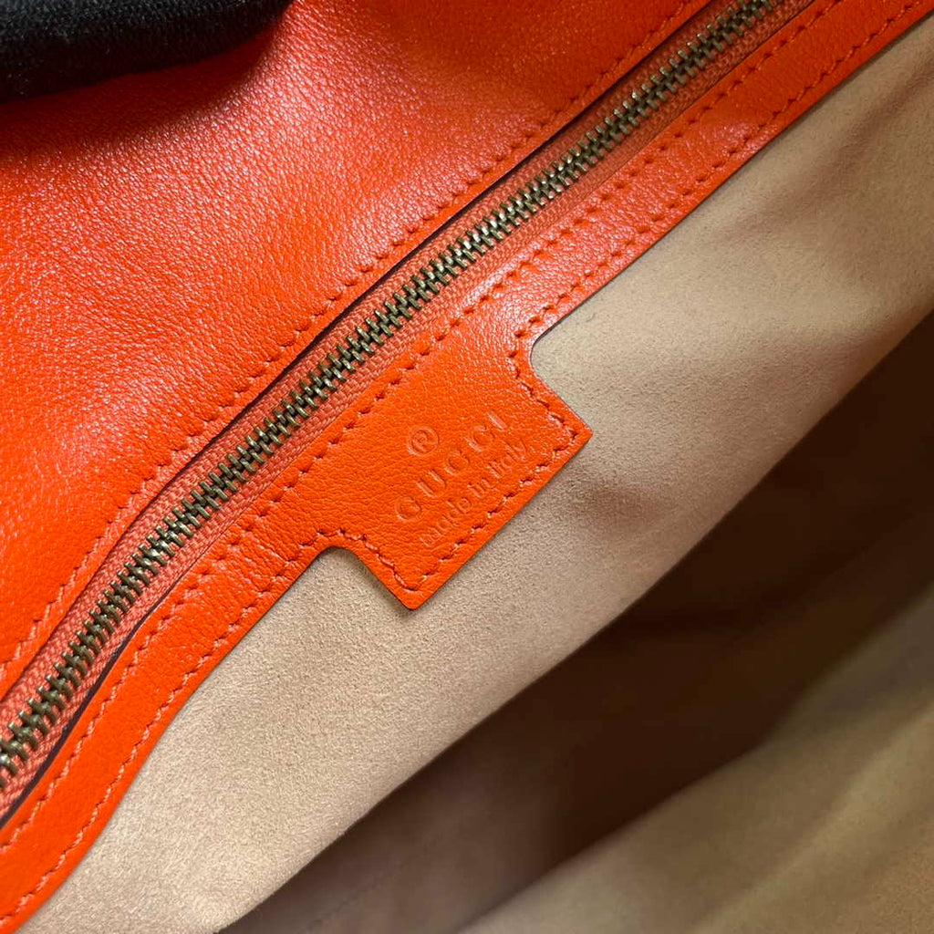 Gucci 746124 Diana medium shoulder bag in orange leather