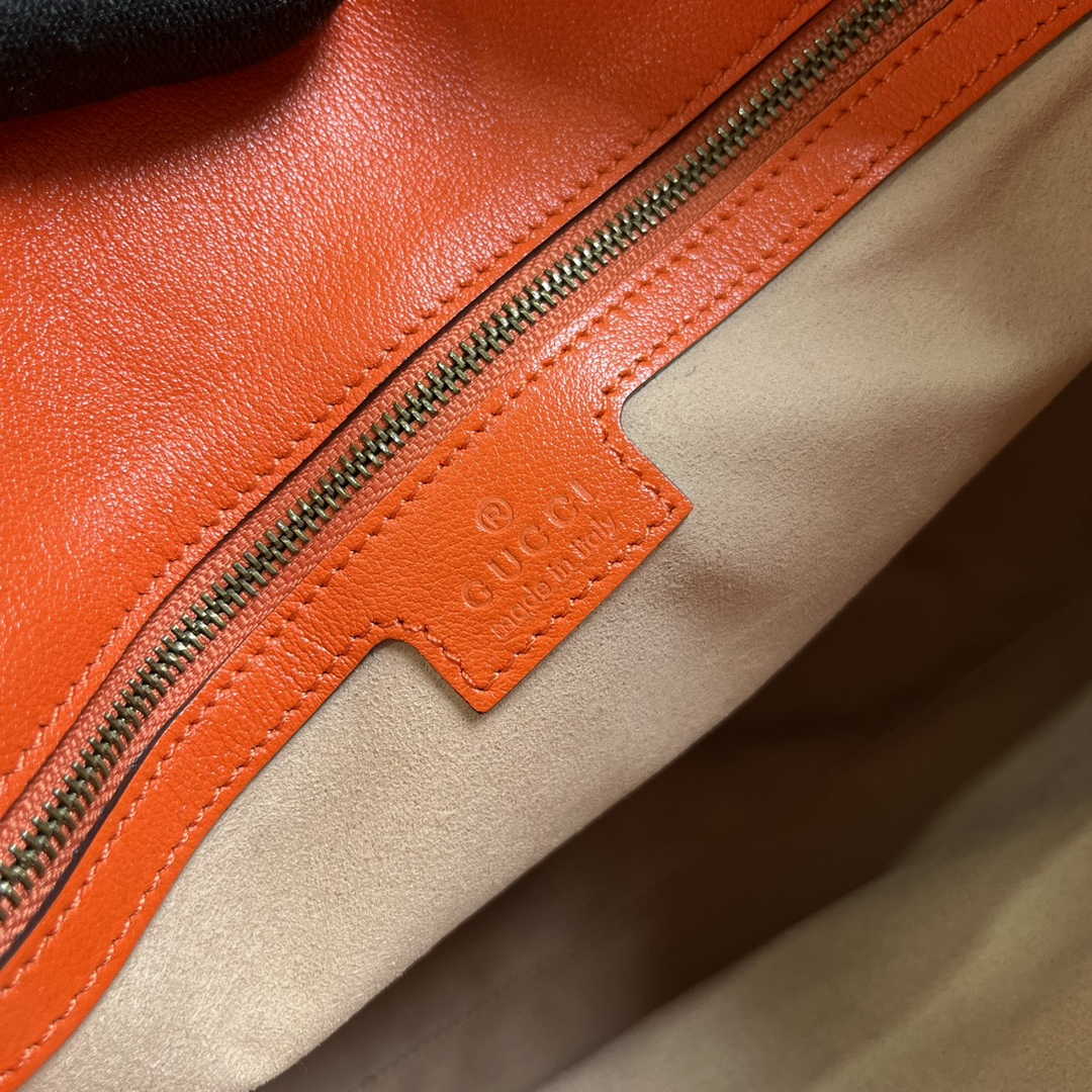 Gucci 746124 Diana medium shoulder bag in orange leather