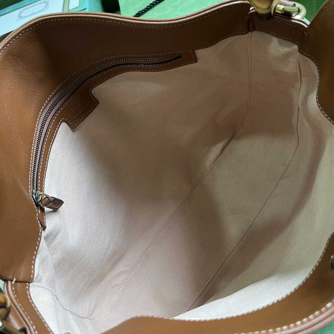 Gucci 746245 Diana large shoulder bag in Brown leather