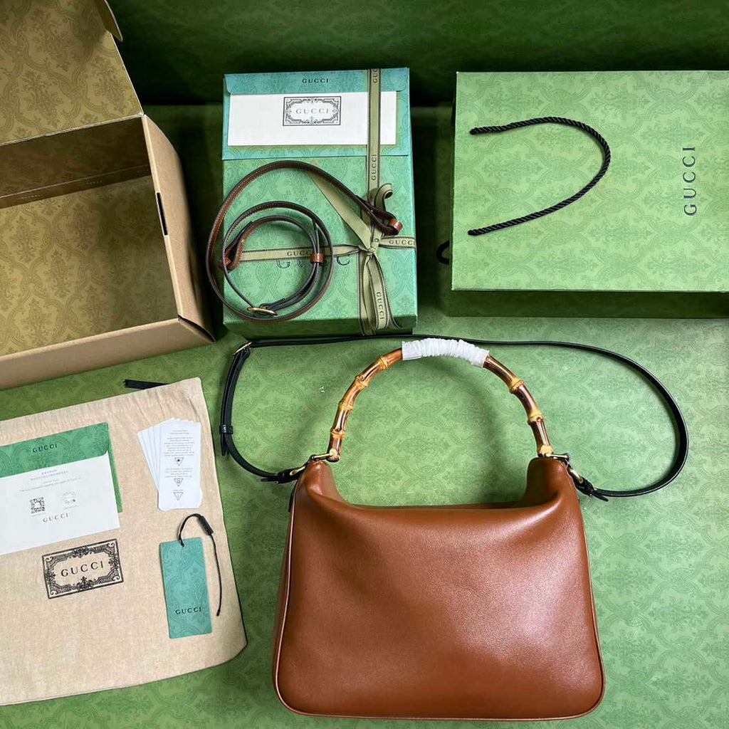 Gucci 746245 Diana large shoulder bag in Brown leather