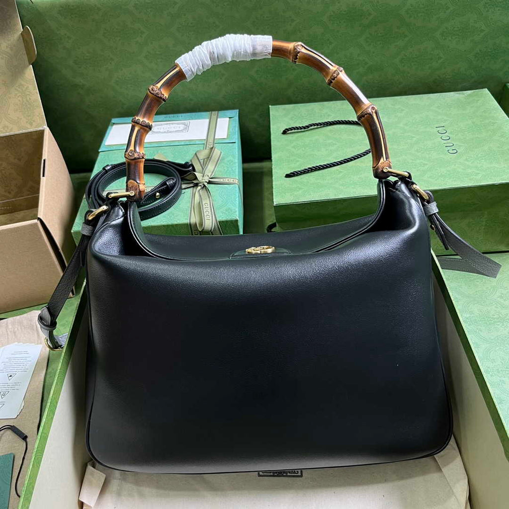 Gucci 746245 Diana large shoulder bag in black leather