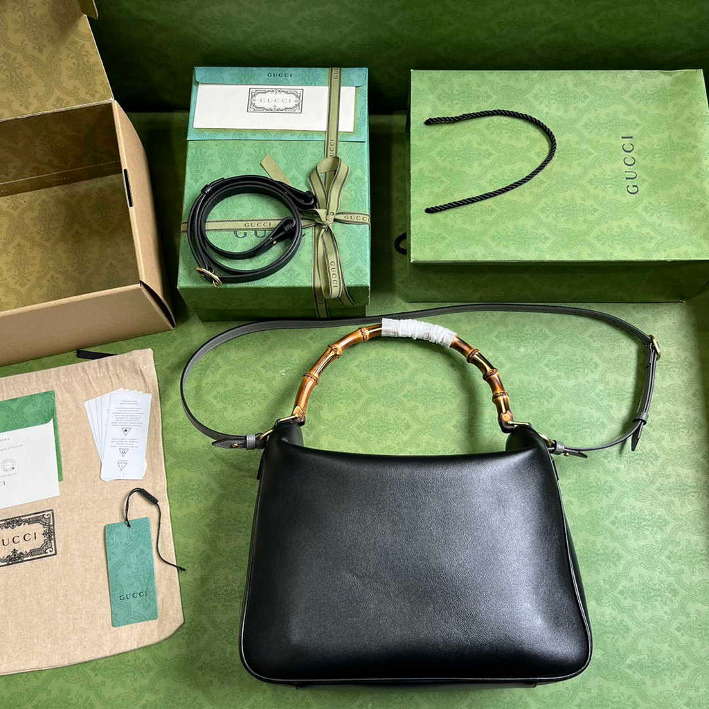 Gucci 746245 Diana large shoulder bag in black leather