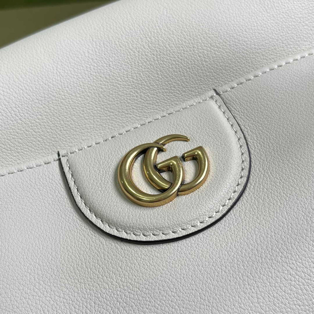 Gucci 746245 Diana large shoulder bag in white leather