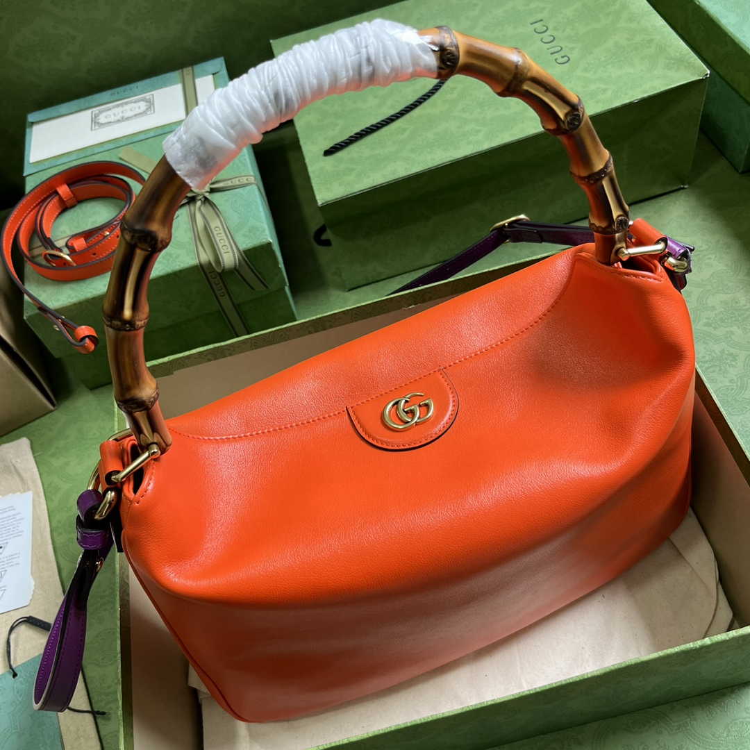 Gucci 746245 Diana large shoulder bag in Orange leather
