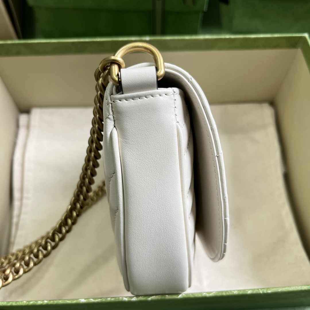Gucci 746431 GG Marmont matelassé chain mini bag in beige leather