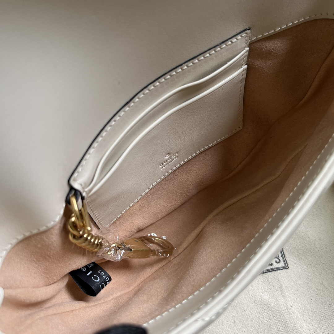 Gucci 746431 GG Marmont matelassé chain mini bag in beige leather