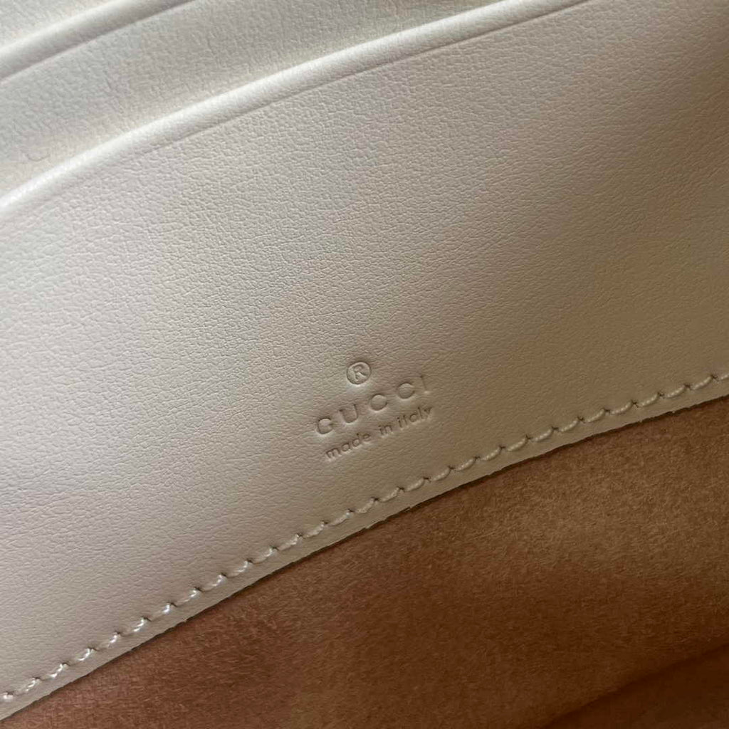 Gucci 746431 GG Marmont matelassé chain mini bag in beige leather