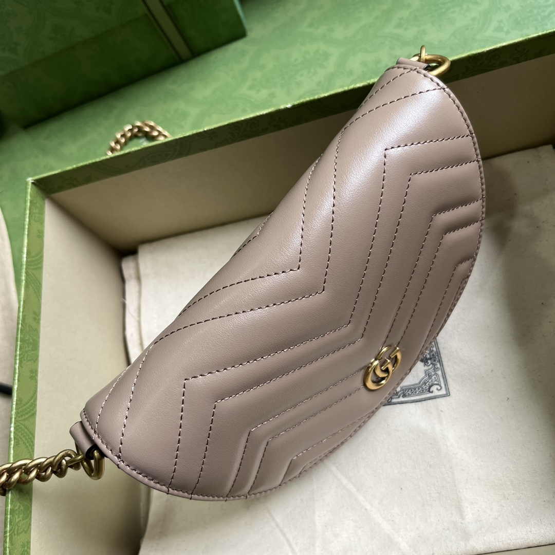 Gucci 746431 GG Marmont matelassé chain mini bag in light pink leather