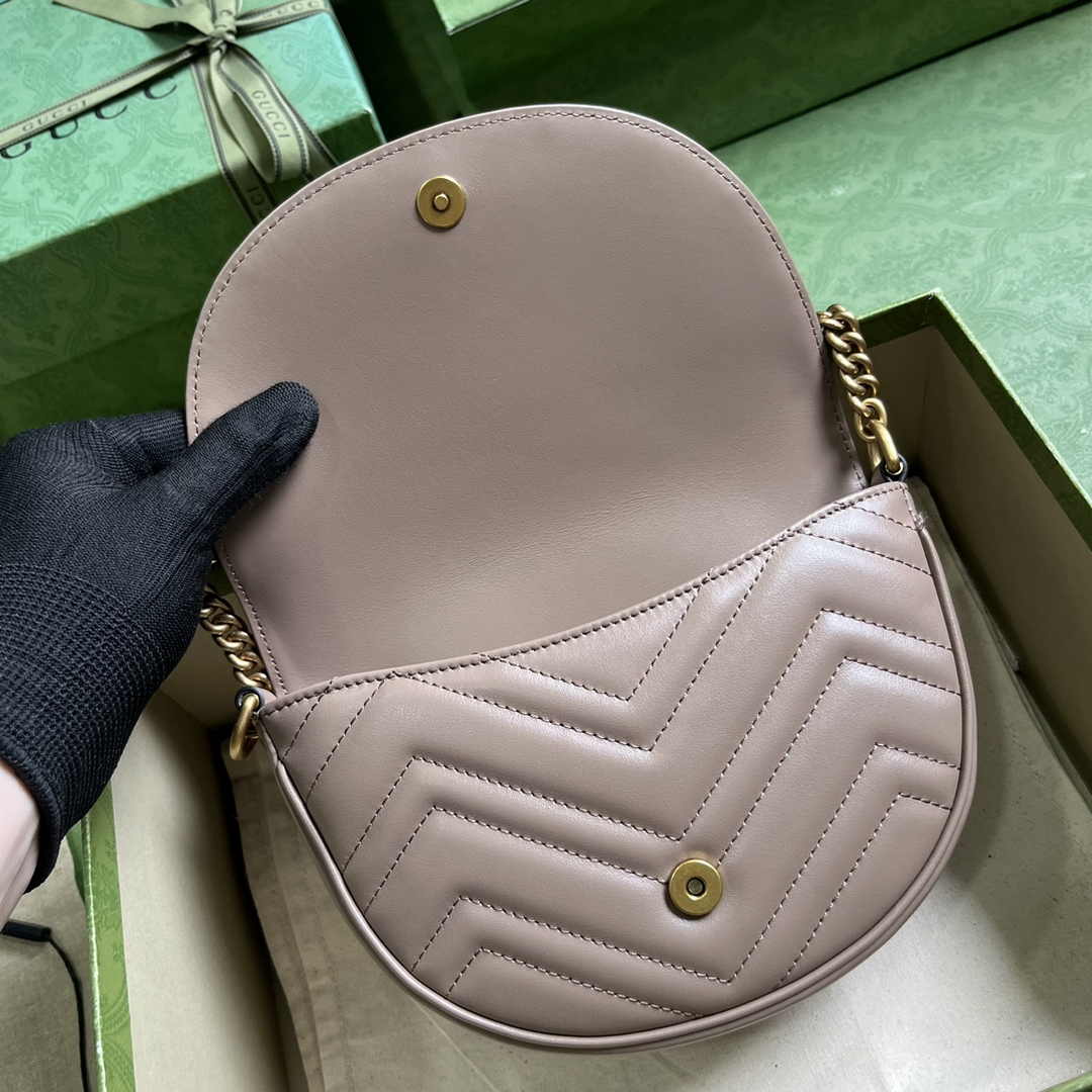Gucci 746431 GG Marmont matelassé chain mini bag in light pink leather