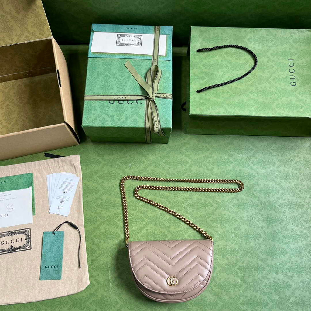 Gucci 746431 GG Marmont matelassé chain mini bag in light pink leather